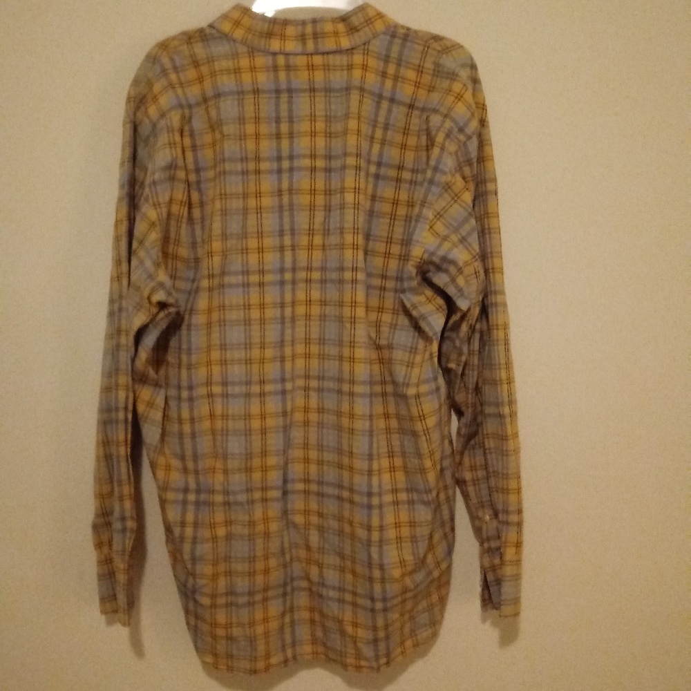 2 for 1 gift bundle men's Large shirts